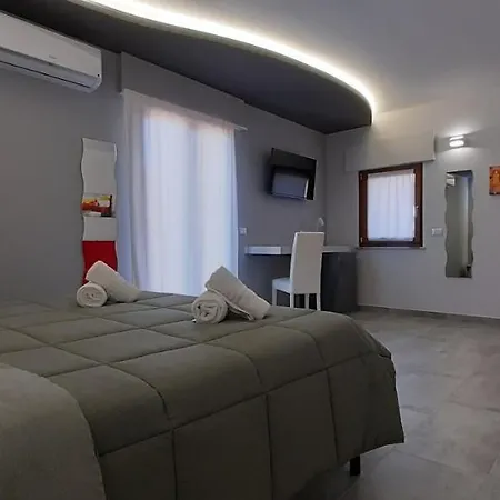 Donjon Centro Storico 3* Castelbuono (Sicily)