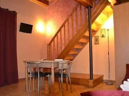 Donjon Centro Storico Couette-café