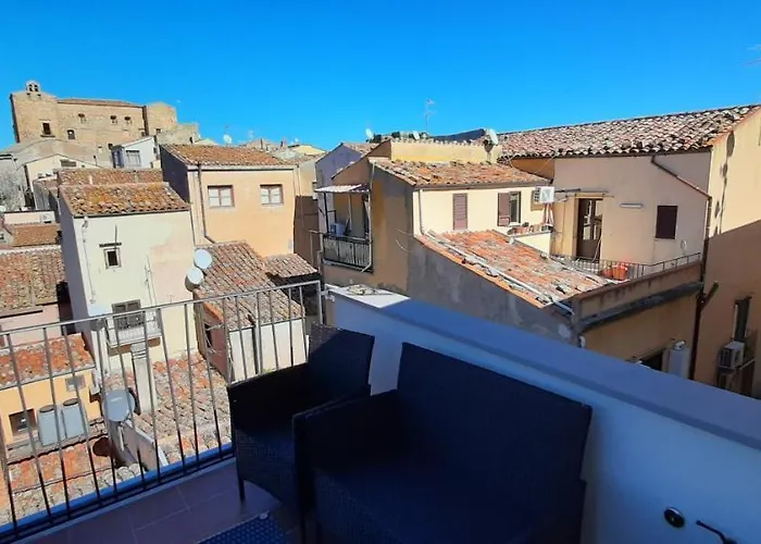 ベッド・アンド・ブレックファスト Donjon Centro Storico カステルブオーノ